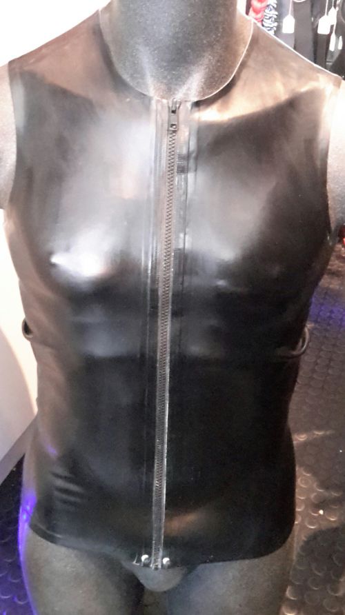 Rubber Zip Front Sleeveless T-Shirt